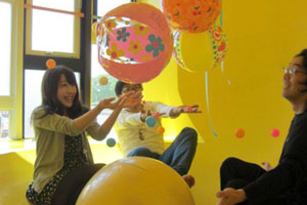 68530_563872750313329_1390108120_n